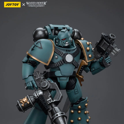 Warhammer 40K 1/18 Scale Sons of Horus MKIV Tactical Squad Legionary with Flamer [Release date: 2024/07]