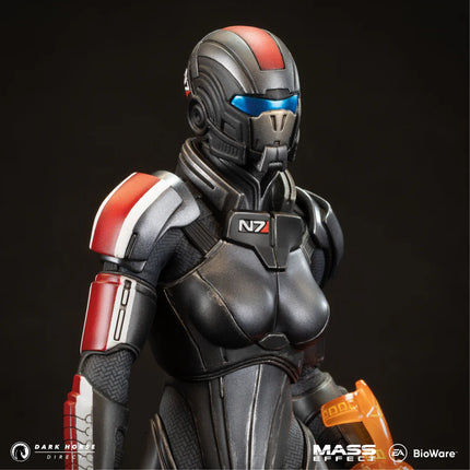 Dark Horse - Mass Effect: Commander Jane Shepard Figure (Release Date 04/26)