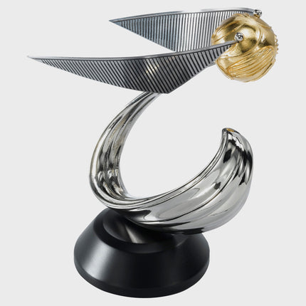 The Noble Collection - Harry Potter: Golden Snitch Sculpture