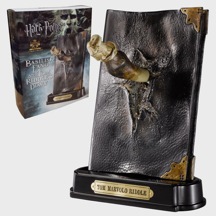 The Noble Collection - Harry Potter: Basilisk Fang and Tom Riddle Diary Sculpture