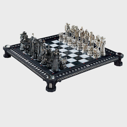 The Noble Collection - Harry Potter: Final Challenge Chess Set