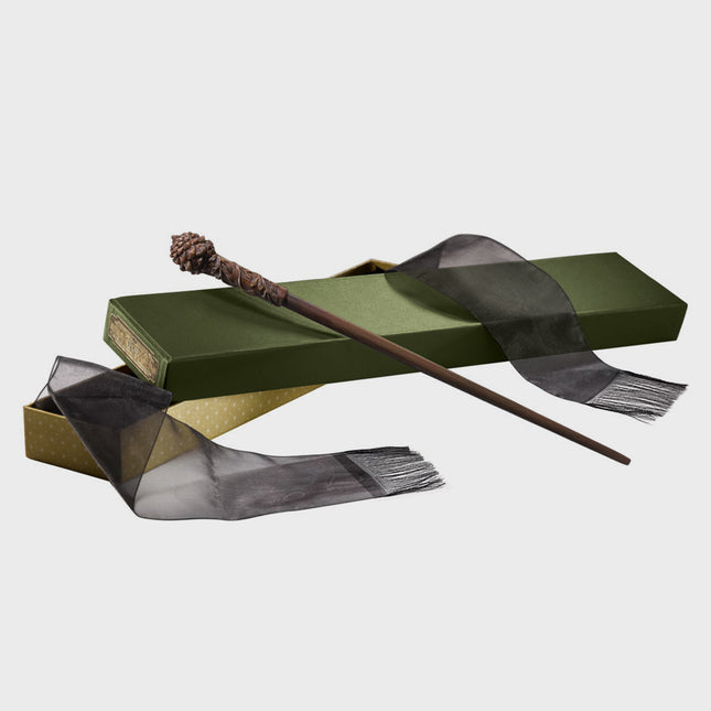 The Noble Collection - Harry Potter - Fantastic Beasts: Bunty’s Wand in Collector’s Box