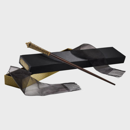 The Noble Collection - Harry Potter - Fantastic Beasts: Corvus Lestrange’s Wand in Collector’s Box