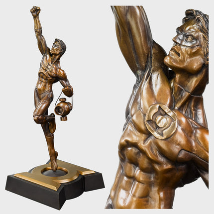 The Noble Collection - DC: Green Lantern Bronze Statue