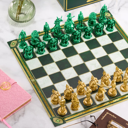 Wicked Chess Set – Shiz vs Emerald City