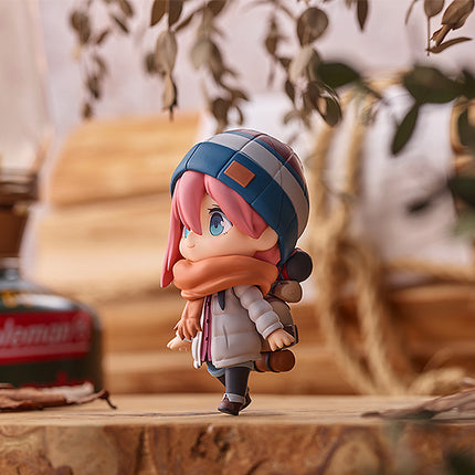 Laid-Back Camp Nendoroid Figure Nadeshiko Kagamihara: Solo Camp Ver. DX Edition