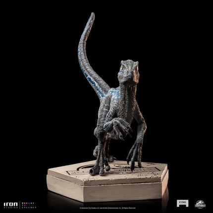 Velociraptor Blue - Jurassic World Icons Figure