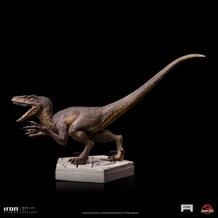 Jurassic Park - Velociraptor A Icons Figure