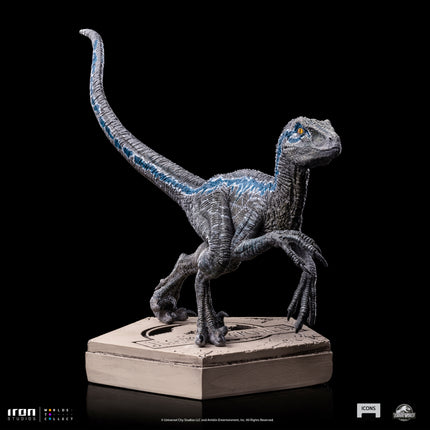 Velociraptor Blue - Jurassic World Icons Figure