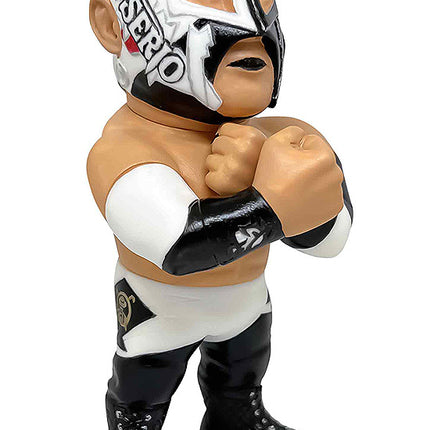 16d Collection 026: NEW JAPAN PRO-WRESTLING BUSHI (Black and White Costume)