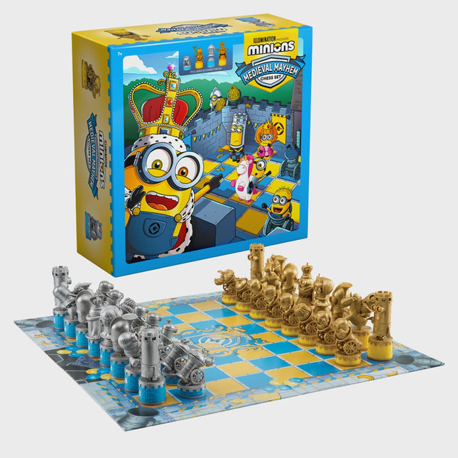 The Noble Collection - Minions Medieval Mayhem Chess Set