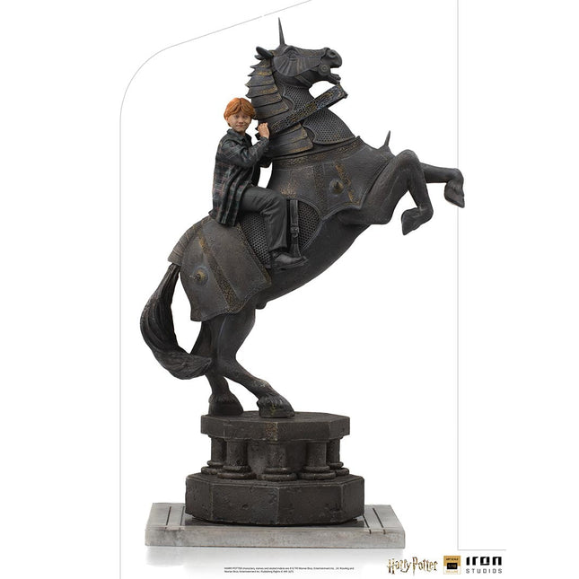 Harry Potter Deluxe 1/10 Scale Figure Ron Weasley at the Wizard Chess