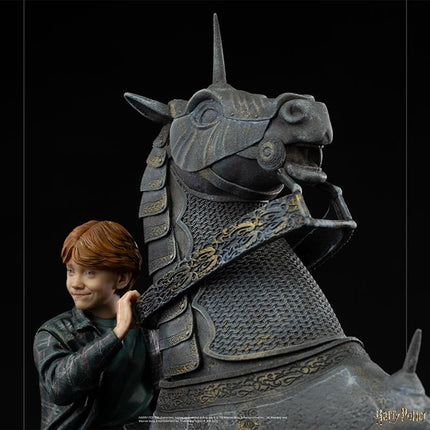 Harry Potter Deluxe 1/10 Scale Figure Ron Weasley at the Wizard Chess