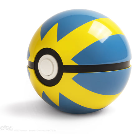 Pokémon: Die-Cast Quick Poke Ball Replica